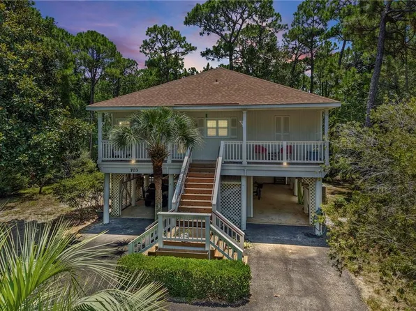 703 Hunley Pl, Dauphin Island, AL 36528