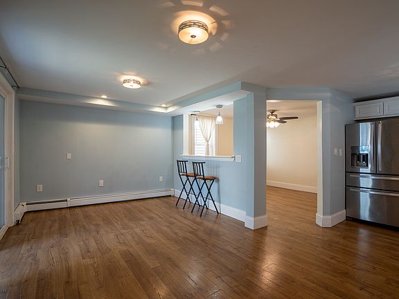3rd image of 420 Saratoga St #2
