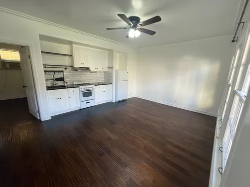 Beautiful Ktown 1br Just Becoming Available!! Photo 1