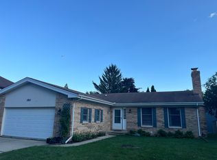 190 Amherst Dr, Bartlett, IL 60103