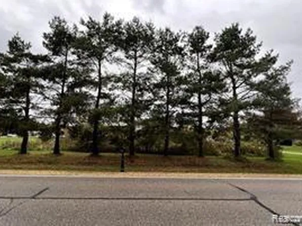 4177 N Center Rd, Flint, MI 48506