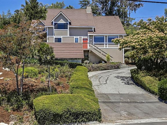 3rd image of 3911 Suncrest Ave
