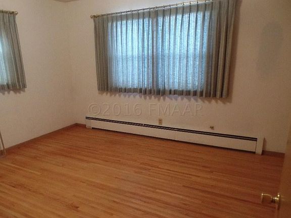 4th image of 1421 5th Ave S