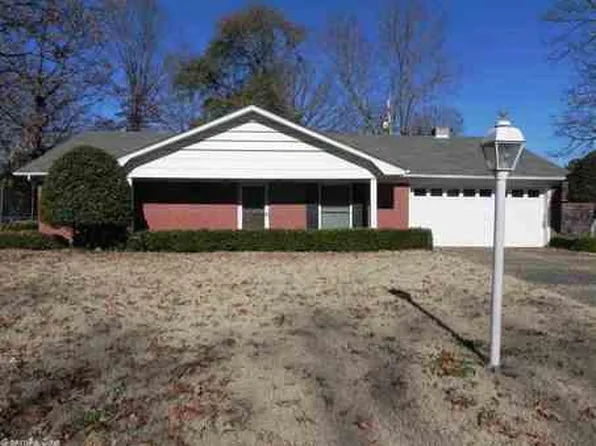 912 Gibson Ct, Jacksonville, AR 72076