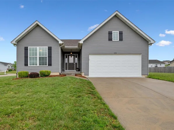 131 Valley Farms Dr, Winfield, MO 63389