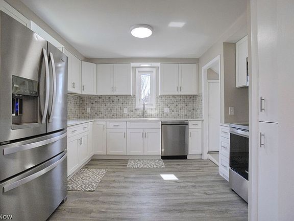 3rd image of 1639 Edgefield Rd