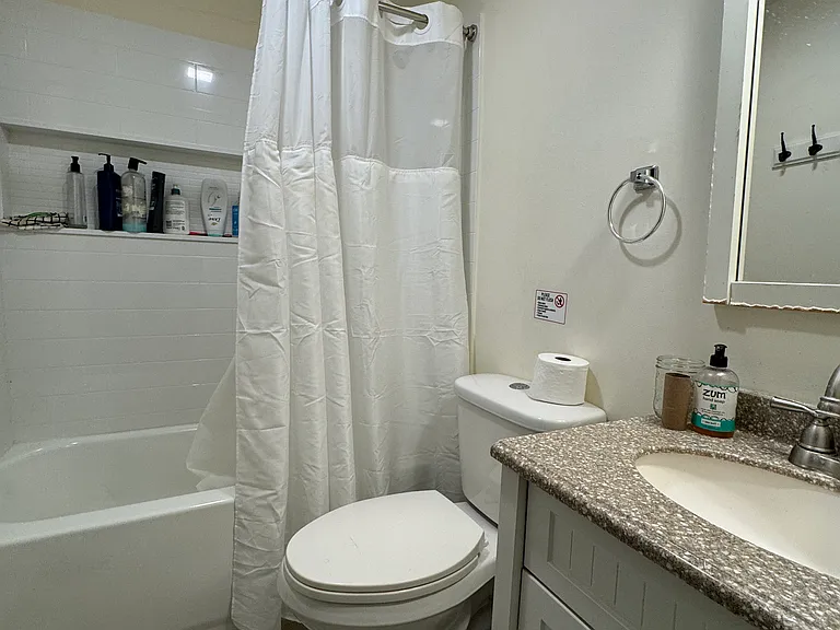 286 Bowen St — Photo 13