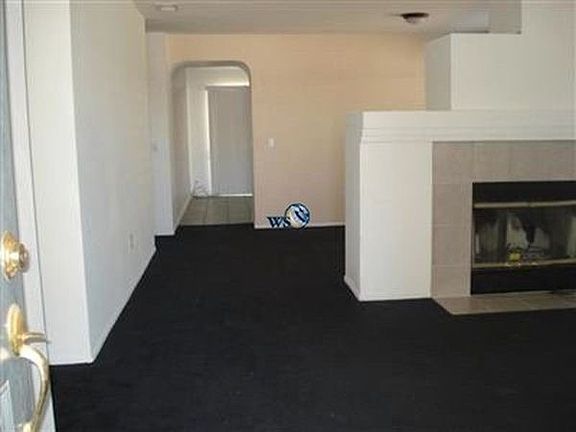 3rd image of 13384 Merry Oaks St