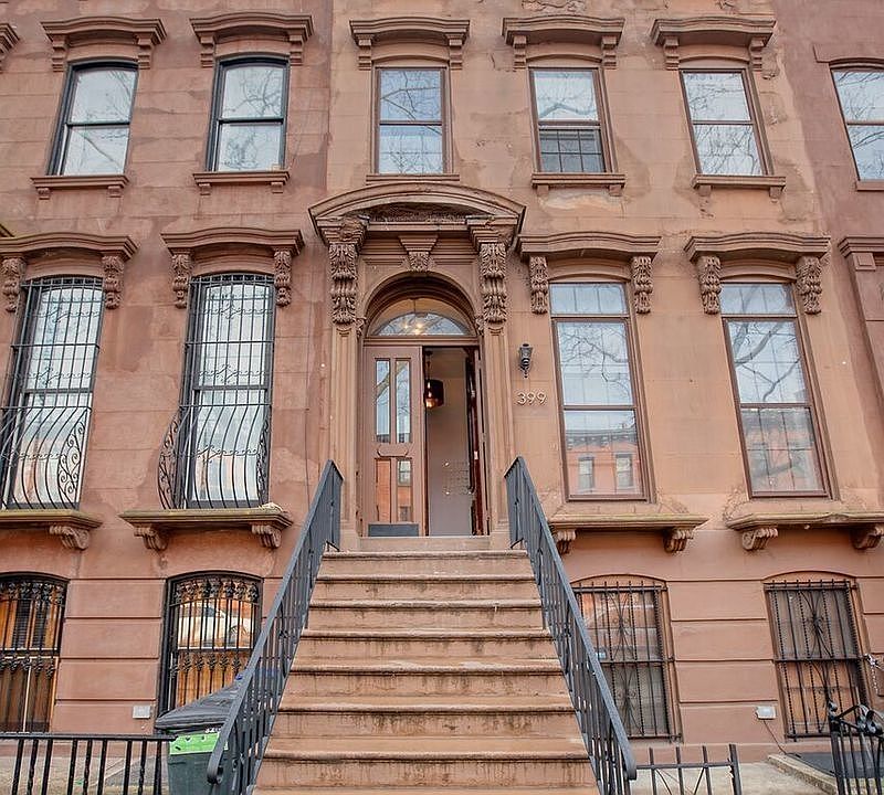 1st image of 399 Clermont Ave #4R