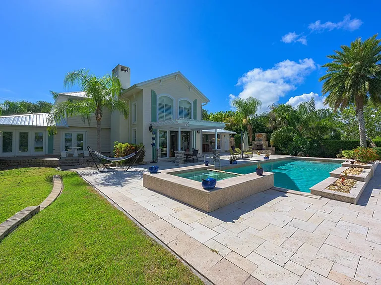 1130 John Anderson Dr — Photo 30