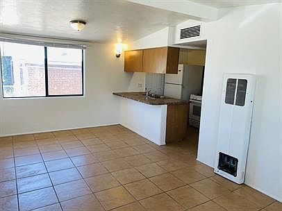 4th image of 1654 N Beverly Ave #D1dd1a738