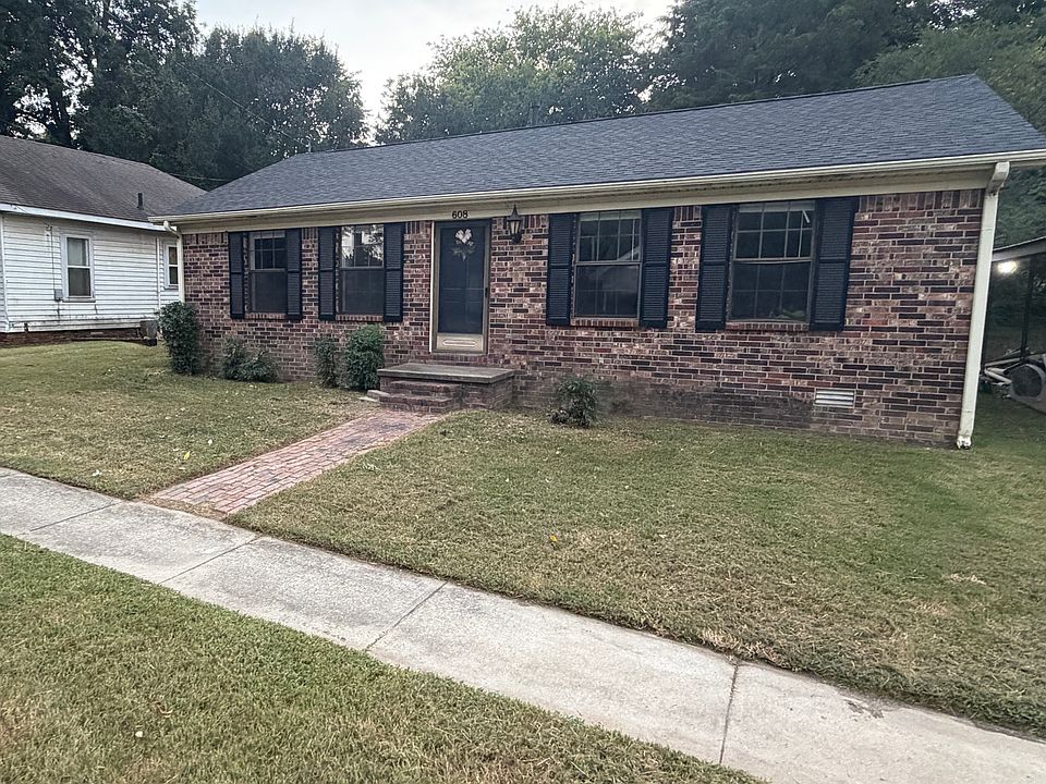 1st image of 608 N 2nd St