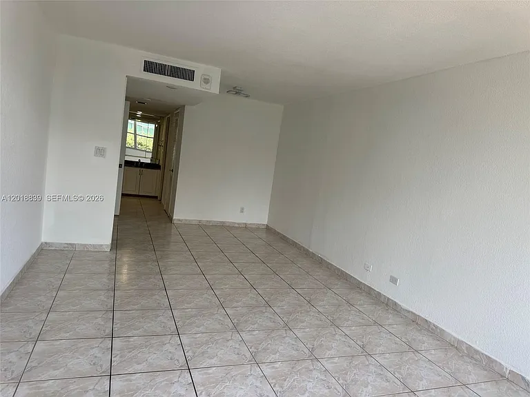 6039 Collins Ave #537 — Photo 10