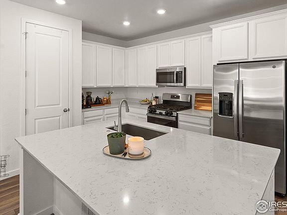 5th image of 17785 Fox St