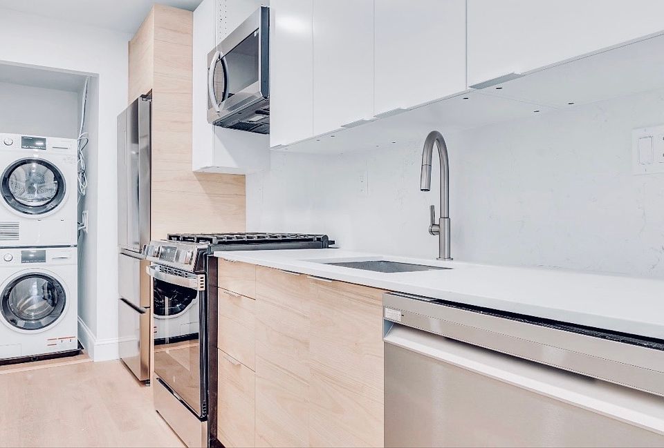 1st image of 302 Summit Ave #102