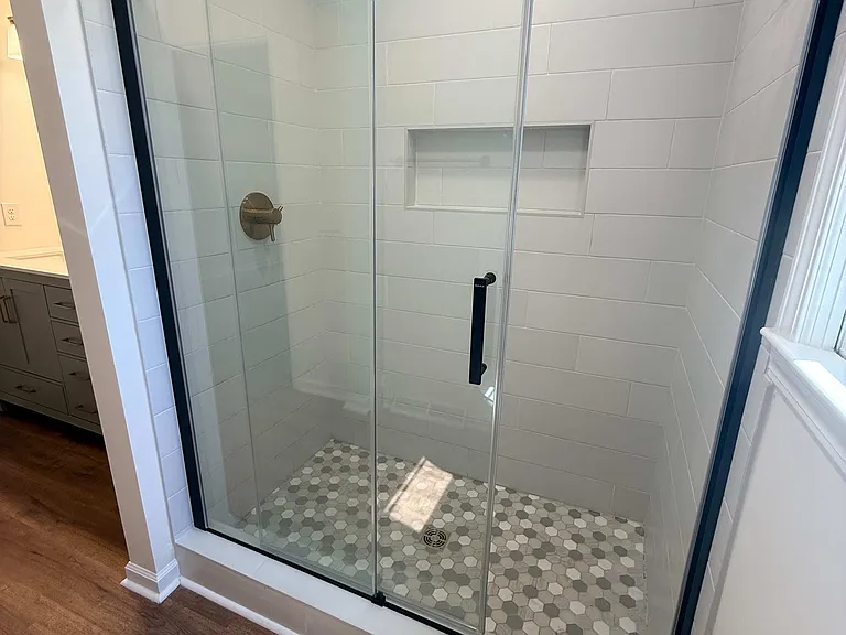 610 Clarendon Dr — Photo 12