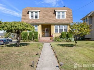 201 Chestnut St, Middlesex, NJ 08846