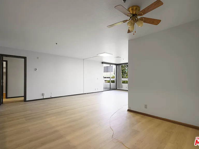 880 W 1st St #306 — Photo 14