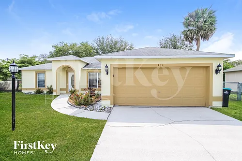 766 Altara Ln NE Photo 1