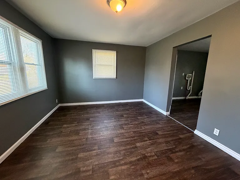 26089 Lehigh St — Photo 6