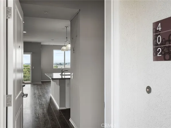 13125 Central Ave Unit 402, Hawthorne, CA 90250