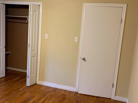 4th image of 502 Imperial Dr