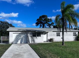 2586 Mohawk Ave, Fort Pierce, FL 34946