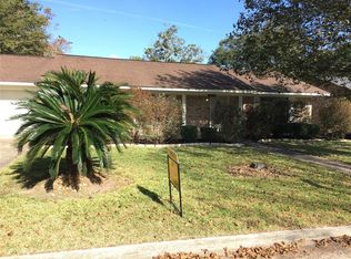 2202 Mockingbird Ln, Baytown, TX 77520