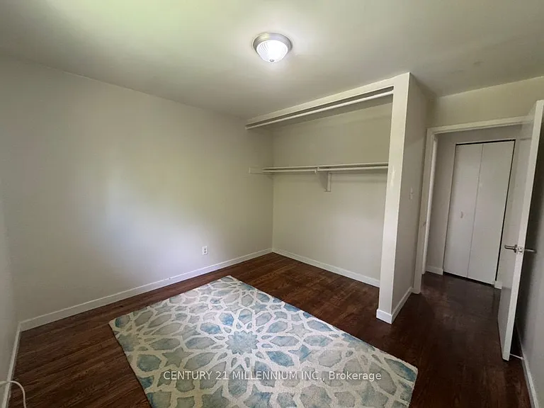 30 Kenilworth Rd #UPPER — Photo 24