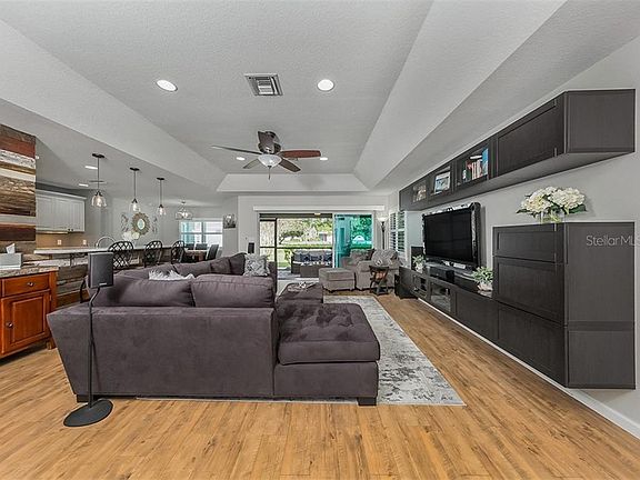 3rd image of 347 E Baffin Dr
