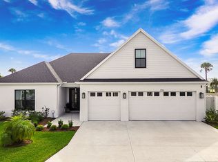 7551 Chastain Cir, Okahumpka, FL 34762