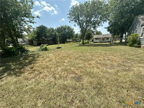 1306 S 47th St, Temple, TX 76504