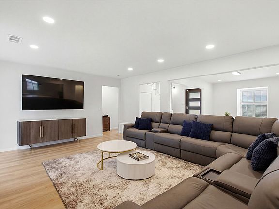 2nd image of 1705 Hatherly Dr