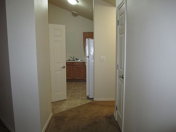 2nd image of 326 Park St APT 201