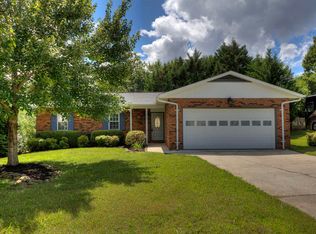 1733 Campfire Dr, Knoxville, TN 37931