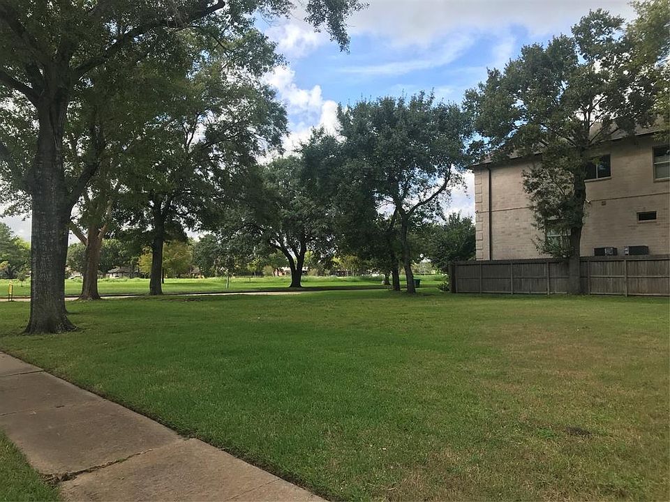1st image of 5702 N Braeswood Blvd