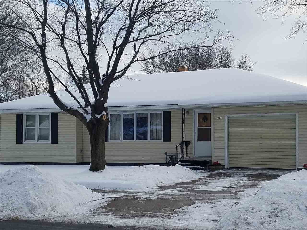 2825 Jefferson St, Stevens Point, WI 54481 Zillow