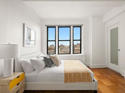 225 Central Park W APT 919, New York, NY, 10024