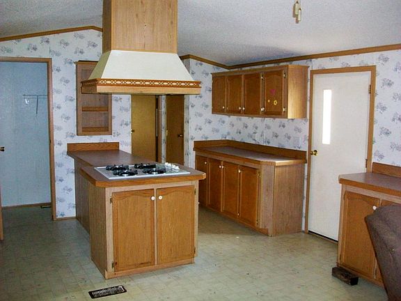 4th image of 20320 Valley Hwy