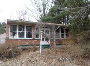 5733 New Castle Rd, Lowellville, OH 44436