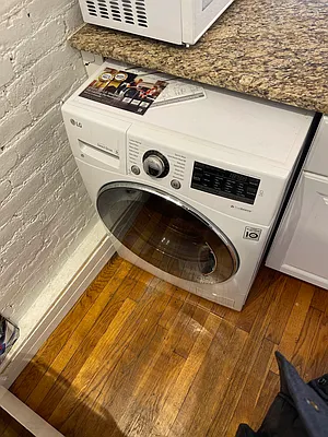 Rented by Aliya Global Realty Inc. | media 26