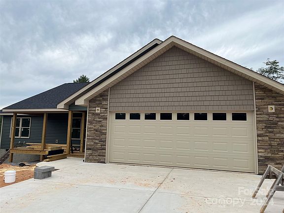 4th image of 733 Morlin Acres Dr