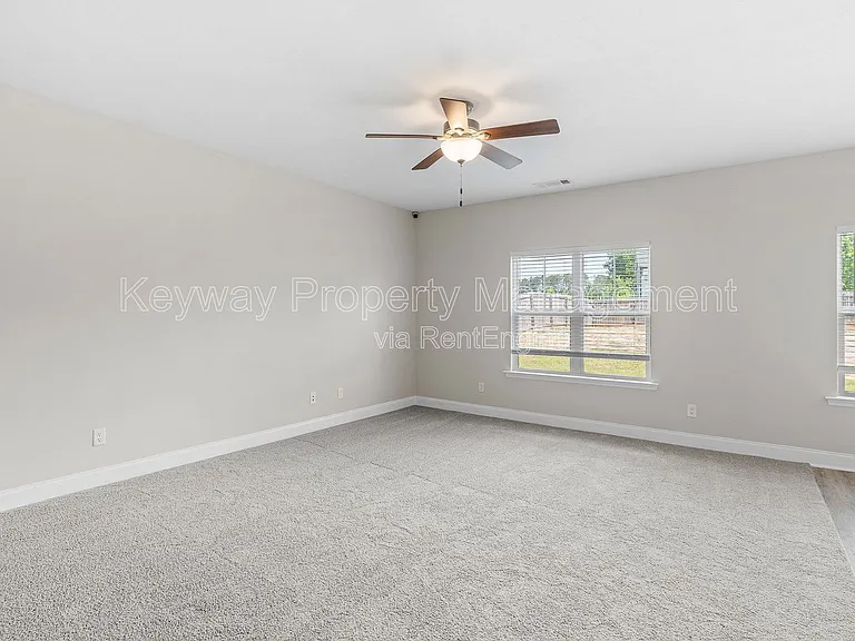 1260 Elias Sta — Photo 5