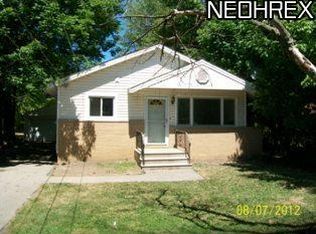 26164 Pettibone Rd, Bedford, OH 44146