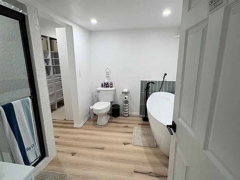 1398 Oregon Ave — Photo 47