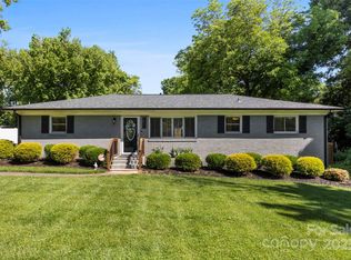 7921 Willhill Rd, Mint Hill, NC 28227