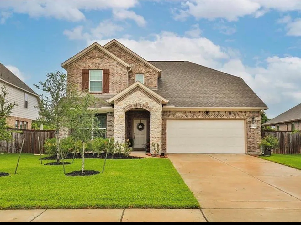 17639 Cypress Hilltop Way