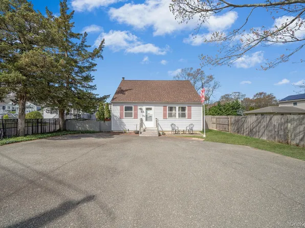 106 Holbrook Road, Centereach, NY 11720