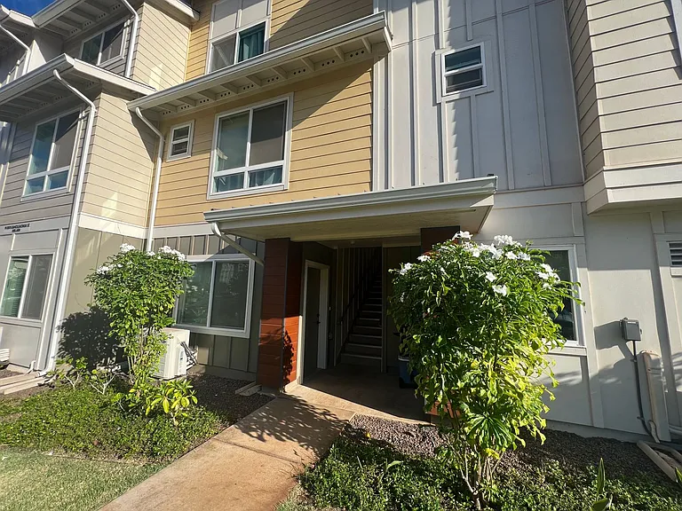 91-3575 Kamolehonua St #1405 — Photo 1