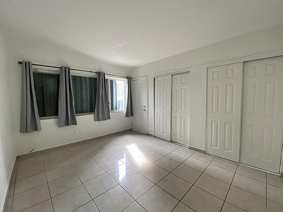 5th image of 980 NE 170th St #104-1-121